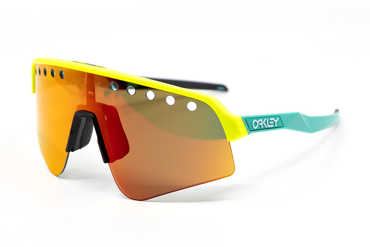 Oakley-zonnebril-optiek-vermeulen-03-2024-019.jpg
