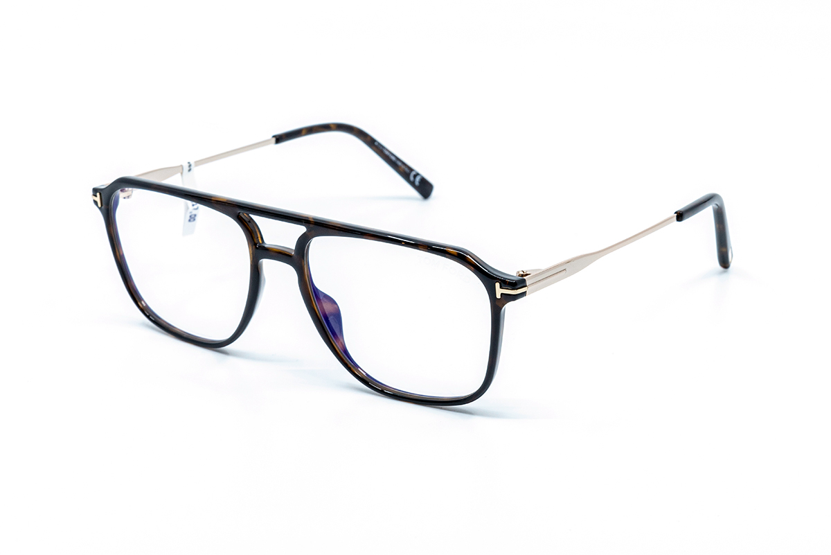 Tom Ford brillen en monturen collectie - Eekelaar Optiek Tilburg